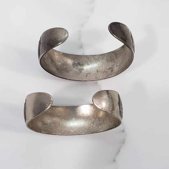 Set of 2 Vintage Elephant Cuff Bangle Bracelets Etched Engraved Boho Silver Tone - Picture 7 of 11
